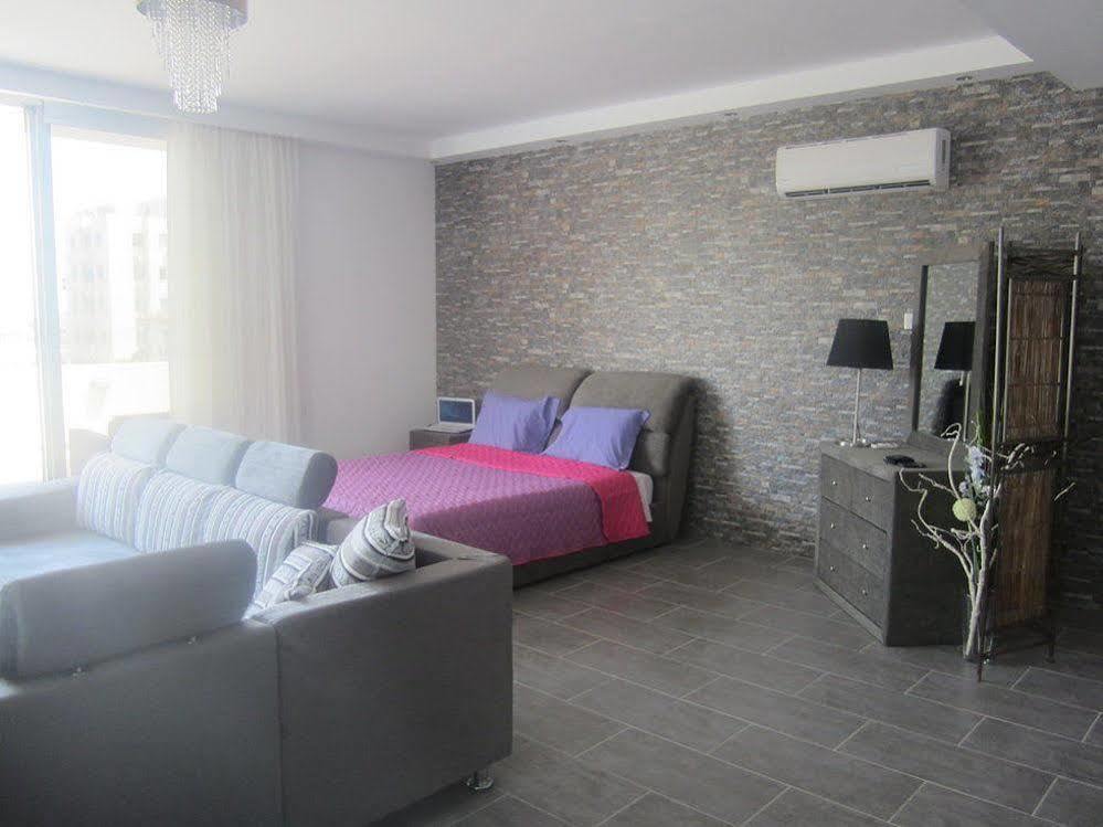 Marina Apartments 211 Larnaca Exterior photo